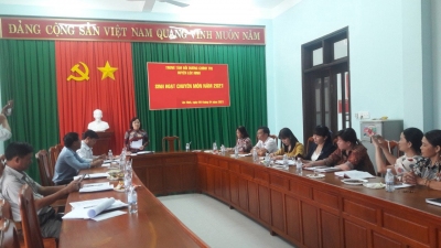 Trung tâm Bồi dưỡng chính trị huyện Lộc Ninh tổ chức thao giảng và sinh hoạt chuyên môn định kỳ