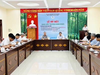 Cty TNHH MTV cao su Lộc Ninh tổ chức ký giao ước thi đua năm 2023