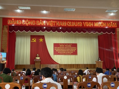 Huyện Lộc Ninh tổ chức Hội nghị thông tin thời sự đợt 2/2023 về công tác xây dựng Đảng