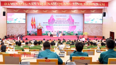 Việc học tập và làm theo tư tưởng, đạo đức, phong cách Hồ Chí Minh ngày càng đi vào chiều sâu
