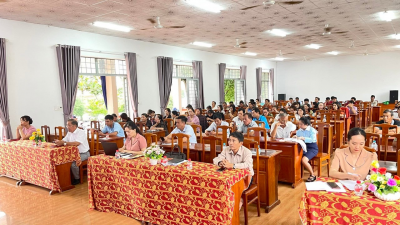 Xã Đoàn Kết tổ chức Hội nghị triển khai các văn bản của Trung ương và Tỉnh ủy