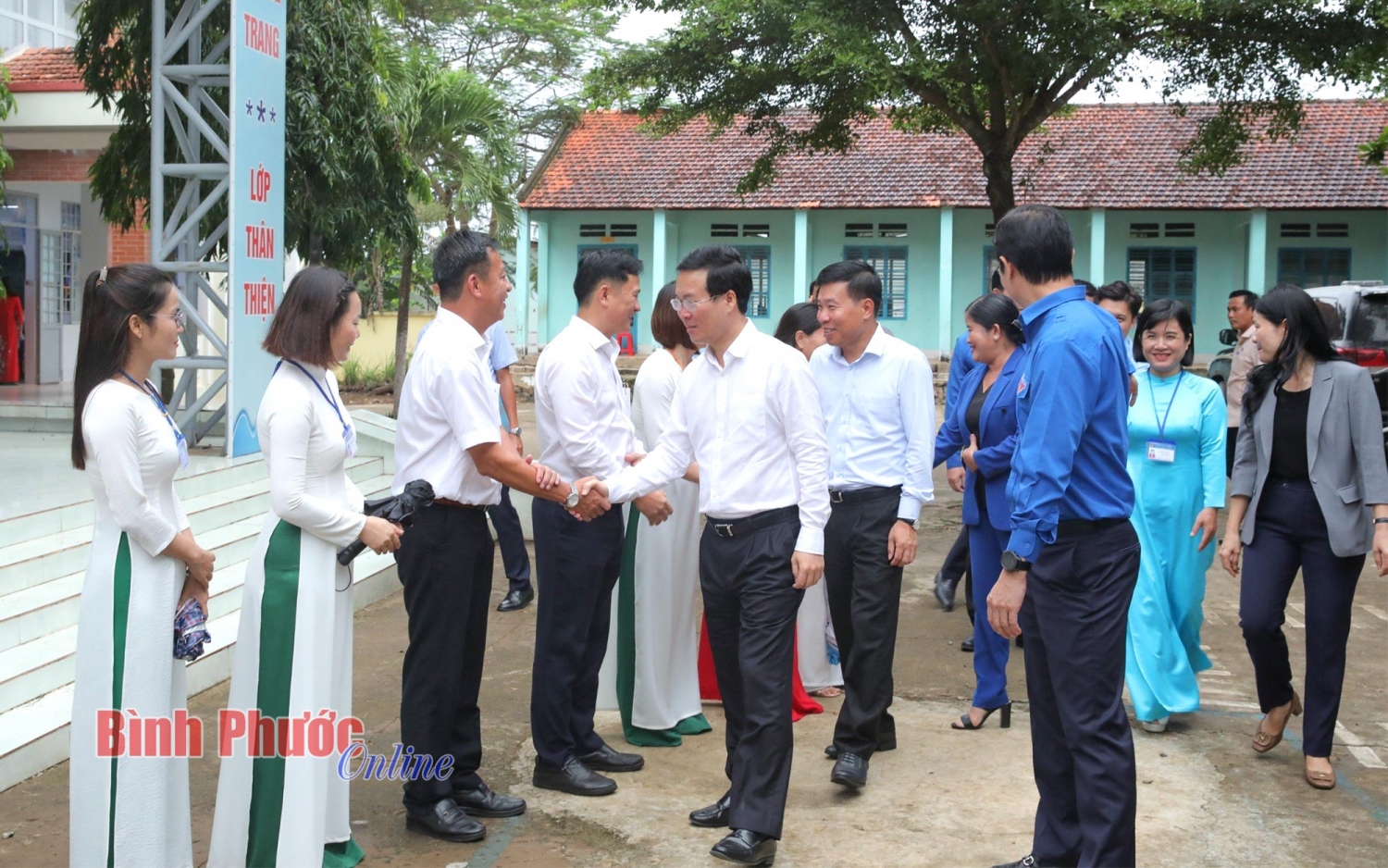 Chủ tịch nước Võ Văn Thưởng thăm Trường Tiểu học Tân Xuân C