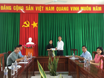 Lãnh đạo huyện Đồng Phú làm việc với Ban Chỉ đạo phòng, chống dịch COVID-19  xã Tân Tiến