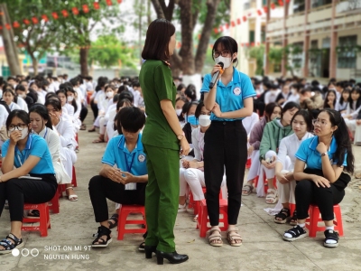 Tuyên truyền phòng, chống bạo lực học đường và ma túy cho học sinh trên địa bàn thành phố Đồng Xoài