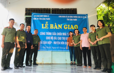 Phối hợp tổ chức trao nhà Đại đoàn kết tại Xã Tân Hiệp, Huyện Hớn Quản