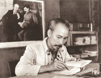 Thực hành quan điểm "nước lấy dân làm gốc” của Chủ tịch Hồ Chí Minh trong giai đoạn hiện nay