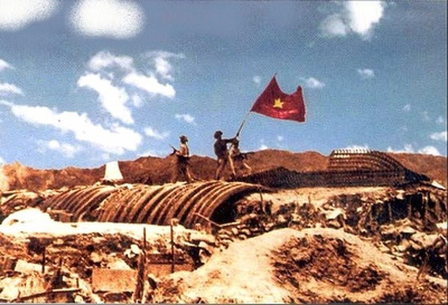 Ngày chiến thắng Điện Biên Phủ là một ngày lịch sử trọng đại của Việt Nam. Hãy xem hình ảnh này để kỷ niệm và tôn vinh những anh hùng đã cống hiến cho sự nghiệp giải phóng dân tộc.
